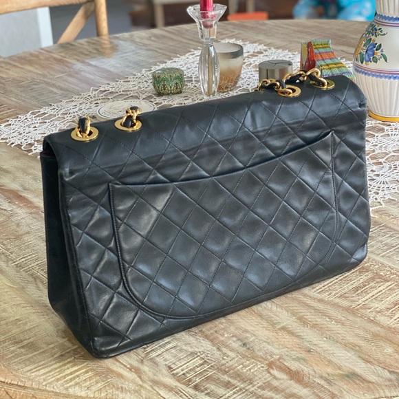 CHANEL XL Jumbo Single Flap Bag - Picture 2 of 14